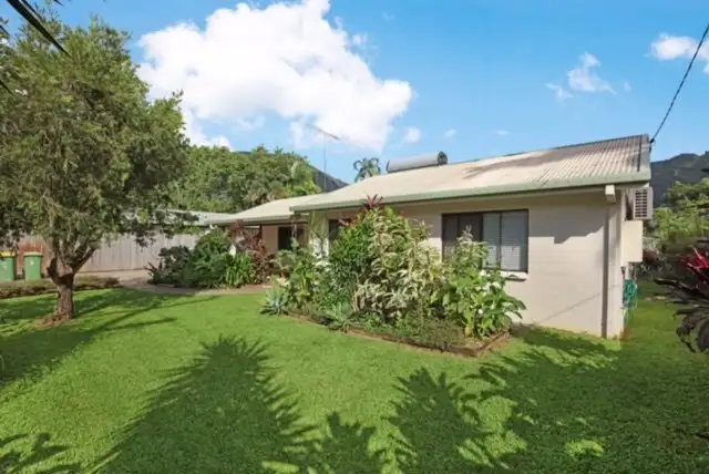 9 Impey Street, Caravonica QLD 4878