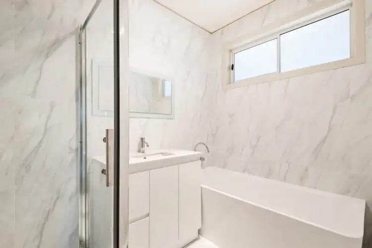 Sixth view of Homely house listing, 21 Kuranda Crescent, Oakleigh East VIC 3166