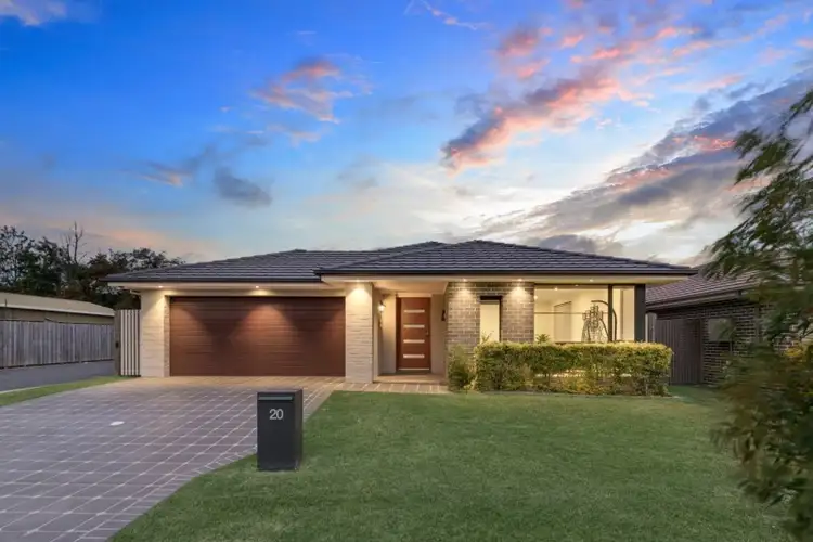 20 Sovereign Circuit, Glenfield NSW 2167