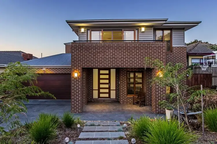 28 Cherry Orchard Rise, Box Hill North VIC 3129