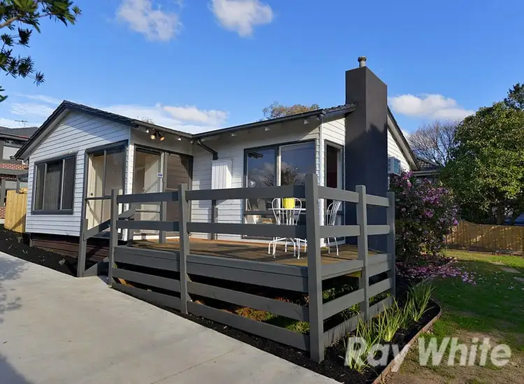1/8 Colorado Court, Ferntree Gully VIC 3156