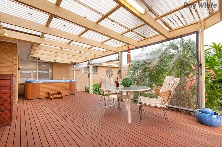 Seventh view of Homely house listing, 6 Lago Close, Keilor Downs VIC 3038
