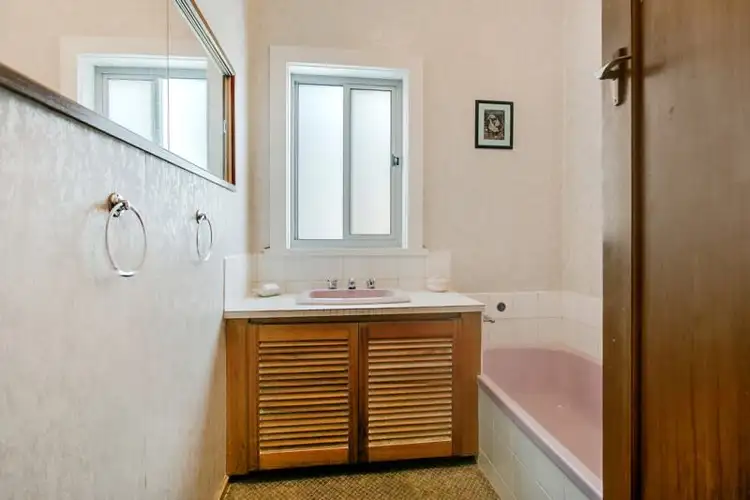 Sixth view of Homely house listing, 18 Margate Avenue, Frankston VIC 3199