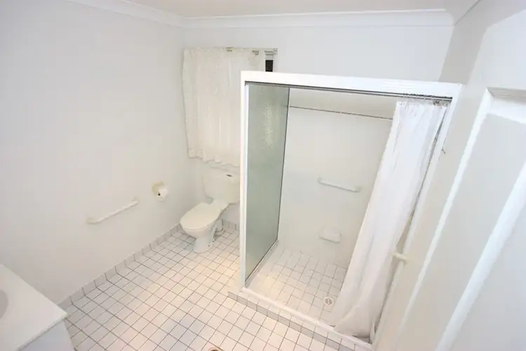 Fifth view of Homely townhouse listing, 1/108 Wynyard, Cleveland QLD 4163