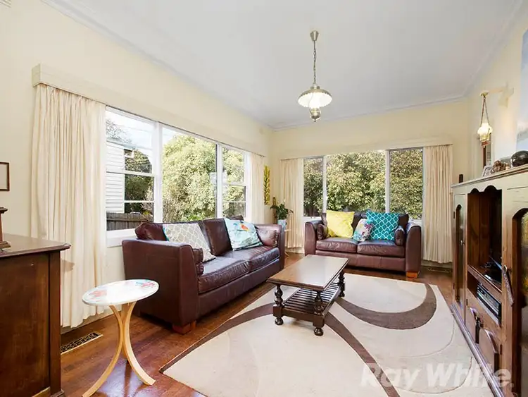 Second view of Homely house listing, 33 Schulz Street, Bentleigh East VIC 3165