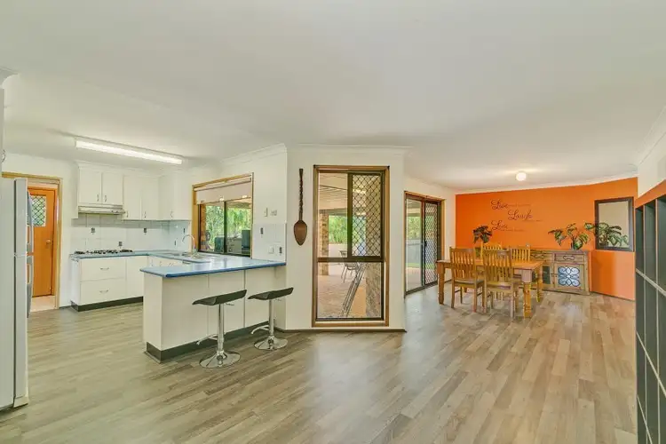14 Lintrose Court, Edens Landing QLD 4207