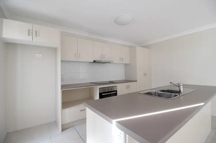Fourth view of Homely house listing, 7 Ivers Place, Emerald QLD 4720