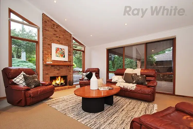 7 PATTERDALE Court, Croydon Hills VIC 3136
