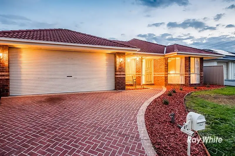 Main view of Homely house listing, 27 Hazelmere Avenue, Cranbourne West VIC 3977