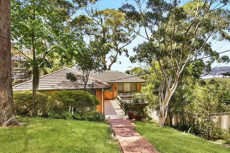 86 Bradleys Road, North Avoca NSW 2260
