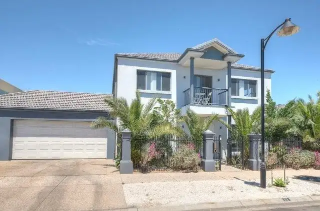 52 Shoalhaven Circuit, Mawson Lakes SA 5095