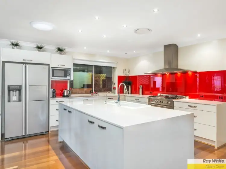 15 Montclare Court, Cashmere QLD 4500