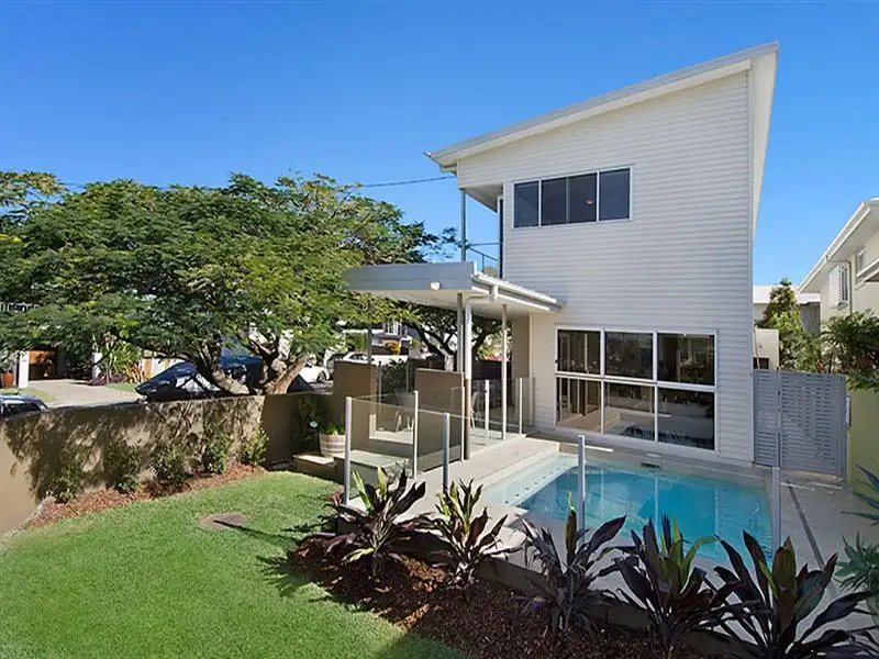 Main view of Homely house listing, 2 School Street, Hendra QLD 4011