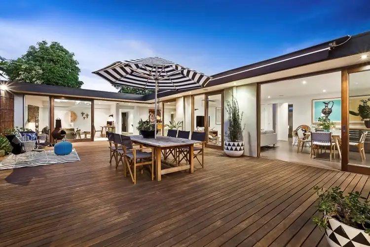 12 Bushbury Court, Hughesdale VIC 3166