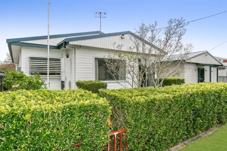 52 Davis Avenue, Davistown NSW 2251