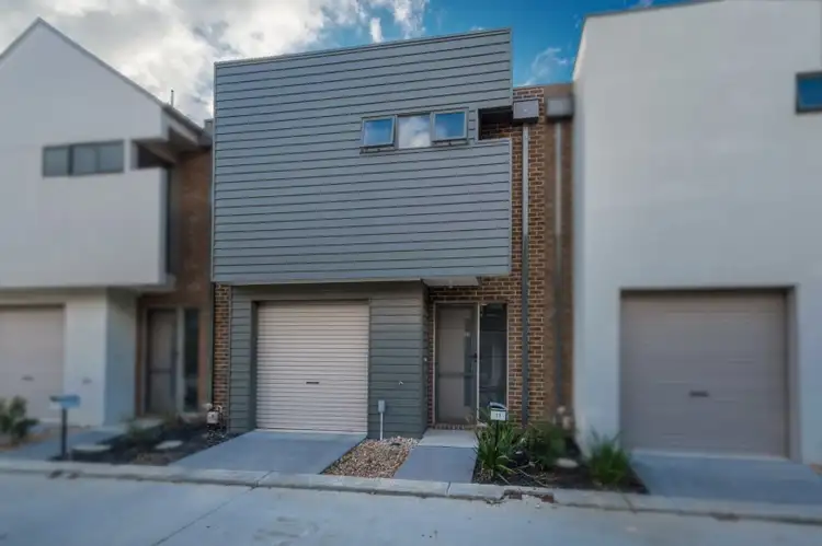 11/24 Healesville Loop, Craigieburn VIC 3064