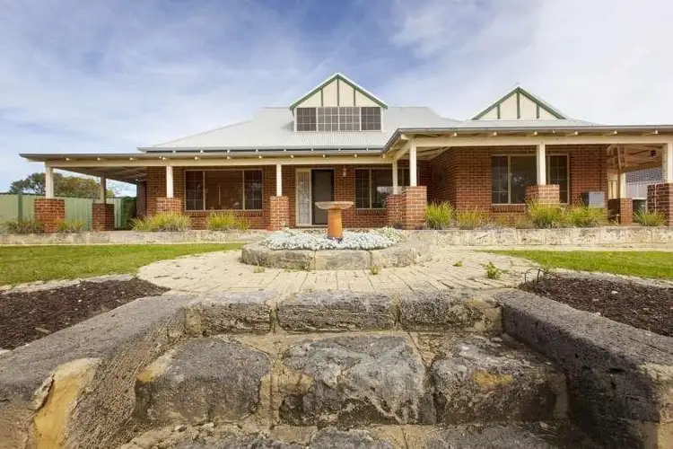 2 Mission Hills, Connolly WA 6027