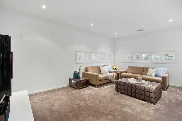 Seventh view of Homely house listing, 5 Coorong Circle, Waterways VIC 3195