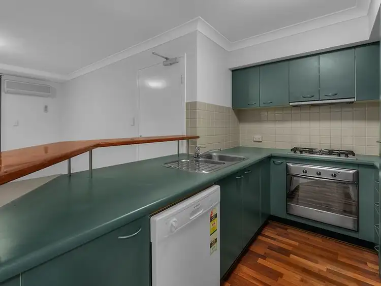 Fifth view of Homely apartment listing, 4/71 Birley Street, Spring Hill QLD 4000