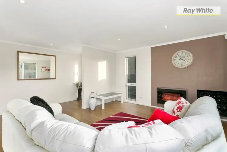 26 Moorfield Avenue, Rosebud VIC 3939