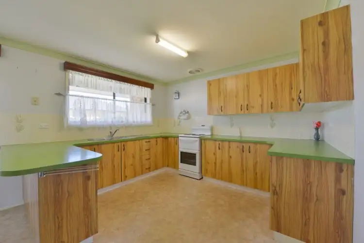 Fifth view of Homely house listing, 4 Lindon Crescent, Kootingal NSW 2352