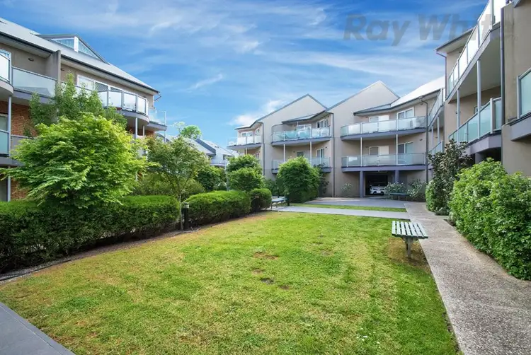 Unit 74, 11 HEWISH Road, Croydon VIC 3136
