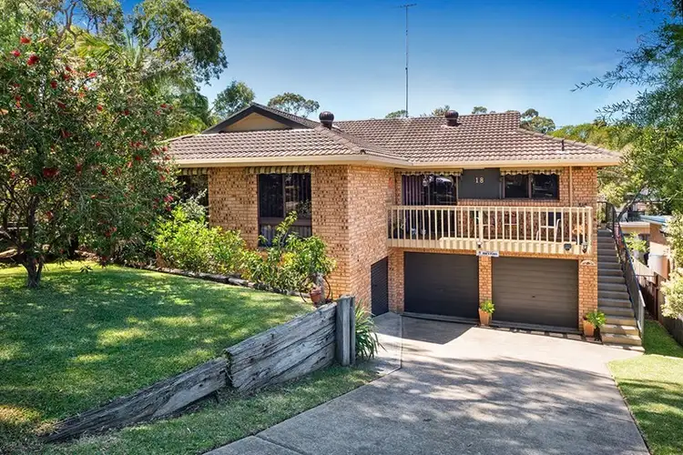 18 Mathews Place, Menai NSW 2234