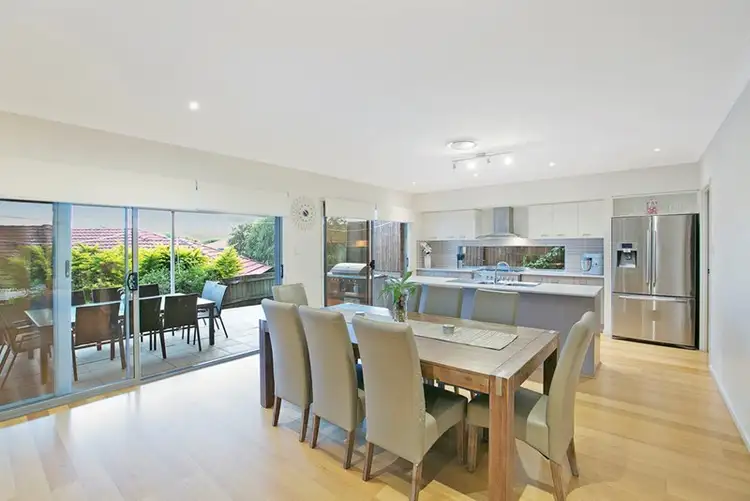 Fourth view of Homely house listing, 5 Yeates Close, Carindale QLD 4152