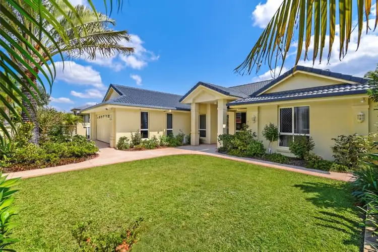 41 Edinburgh Road, Benowa Waters QLD 4217