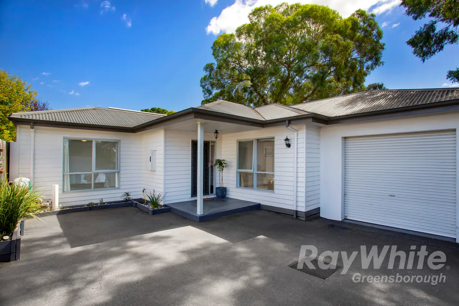 Main view of Homely house listing, 2/25 Parkview Avenue, Greensborough VIC 3088