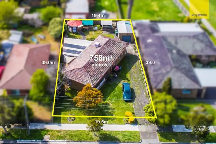 Second view of Homely house listing, 20 Lee Street, Craigieburn VIC 3064