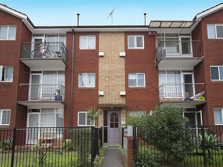 Second view of Homely apartment listing, 2/8 Evans Avenue, Eastlakes NSW 2018