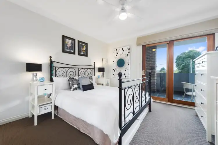 Fourth view of Homely apartment listing, 4/70 HEWISH Road, Croydon VIC 3136
