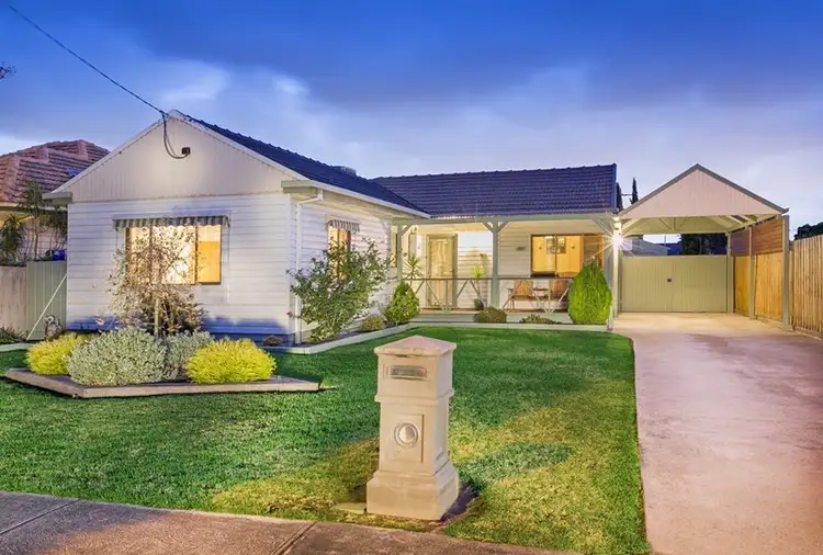 87 Crookston Road, Reservoir VIC 3073