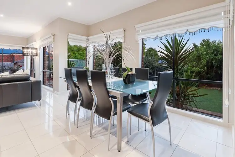 Fifth view of Homely house listing, 2 Explorers Place, Craigieburn VIC 3064