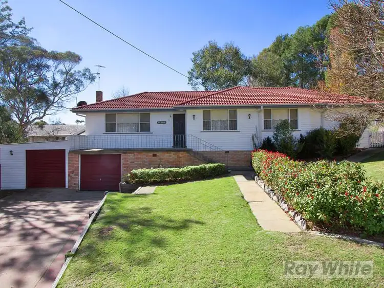 2 Baker Place, Armidale NSW 2350