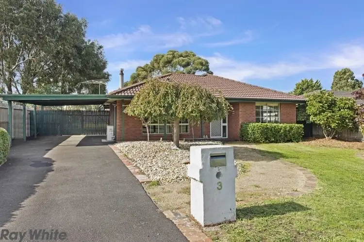 3 Citrinus Court, Romsey VIC 3434