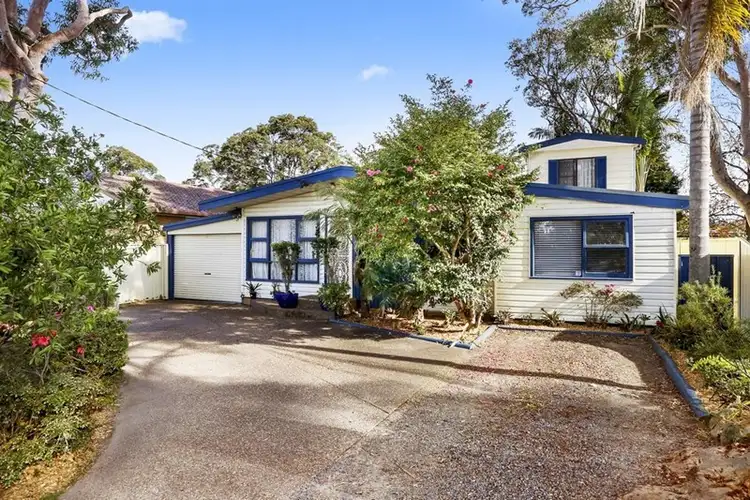 Fifth view of Homely house listing, 4 Kerry Crescent, Berkeley Vale NSW 2261
