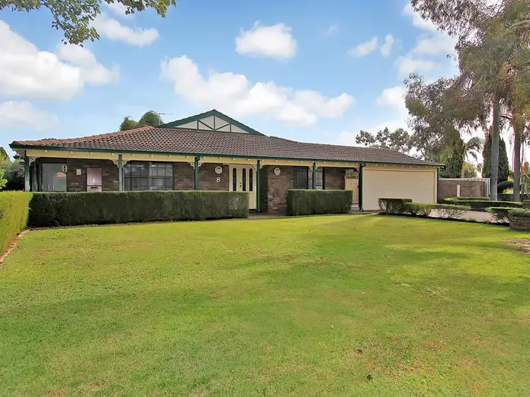 8 Charrington Court, Leeming WA 6149