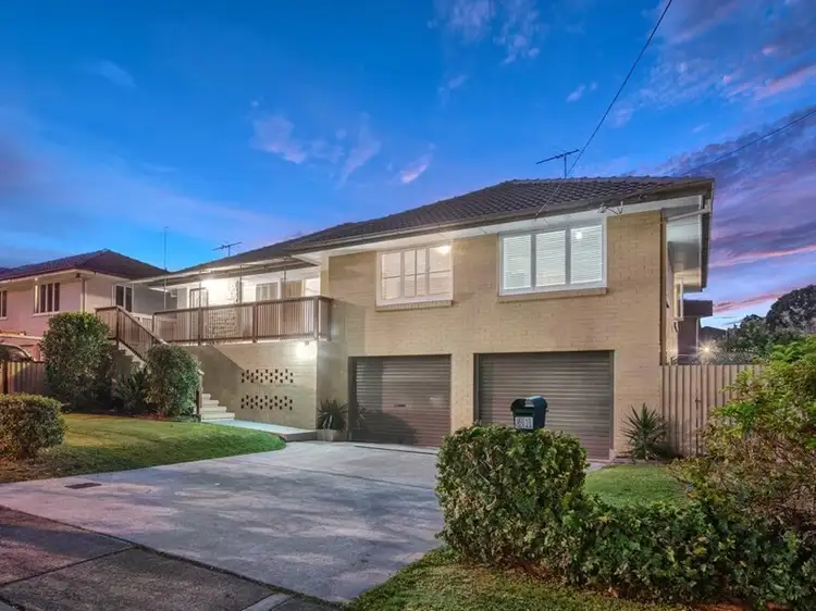31 Weller Road, Tarragindi QLD 4121