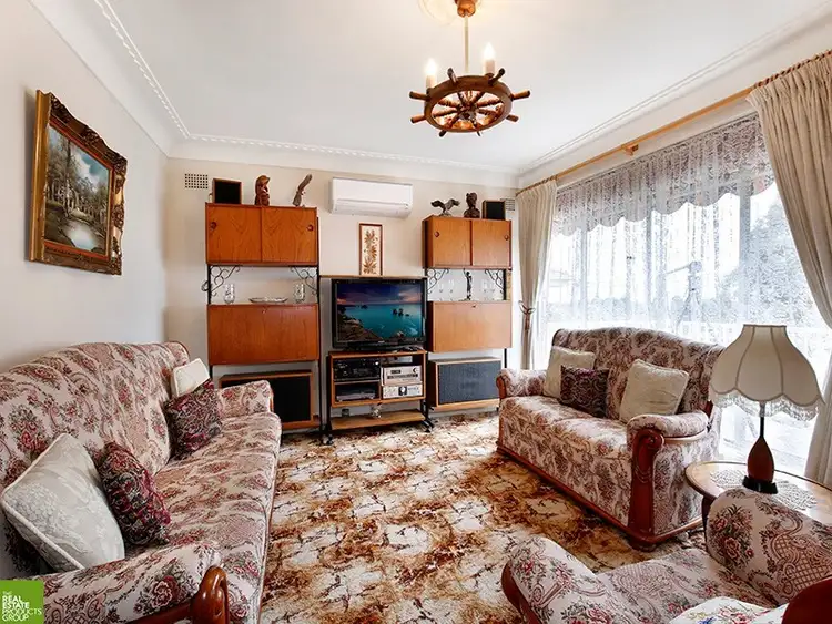 Fourth view of Homely house listing, 4 Gerard Avenue, Farmborough Heights NSW 2526