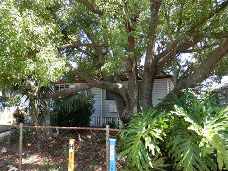 19 Videroni Street, Silkstone QLD 4304