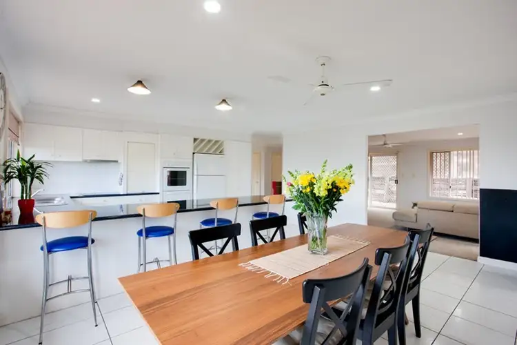 5 Shoalhaven Avenue, Springwood QLD 4127