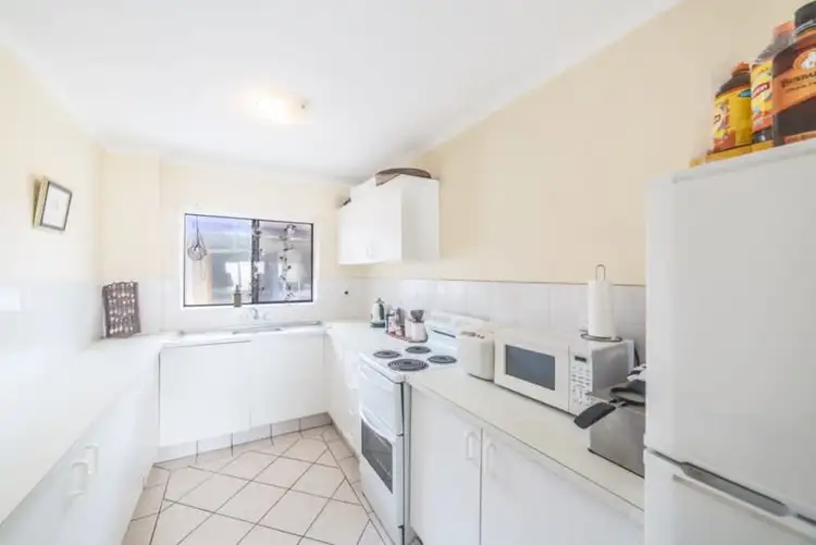 Sixth view of Homely unit listing, 3/62 'Remuda Lodge' Garfield Terrace, Surfers Paradise QLD 4217