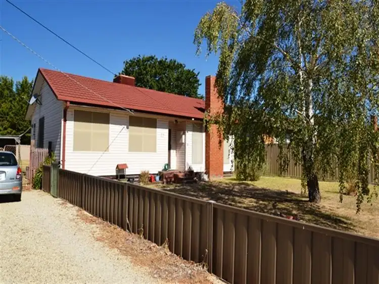 27 Anglesey, Seymour VIC 3660