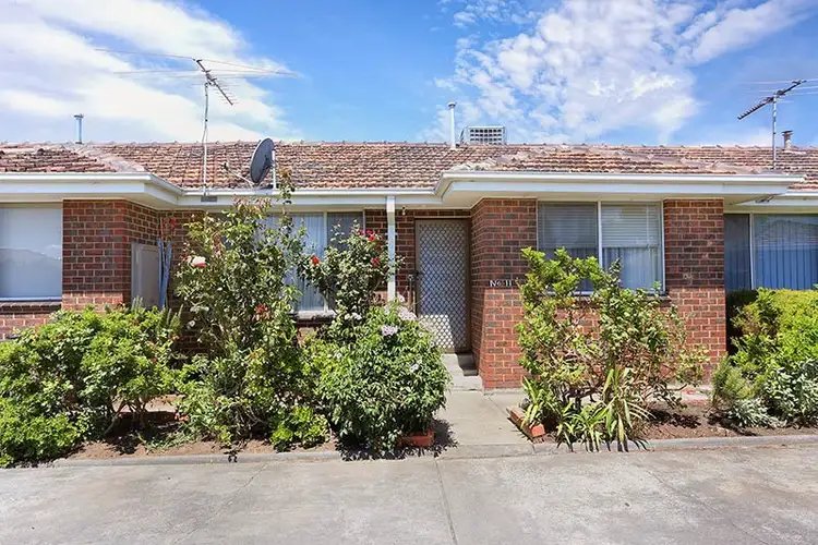 Main view of Homely unit listing, 11/25-27 Newton Crescent, Lalor VIC 3075