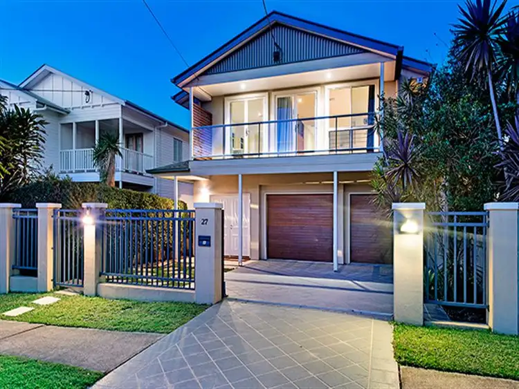 27 Landsdowne Street, Coorparoo QLD 4151