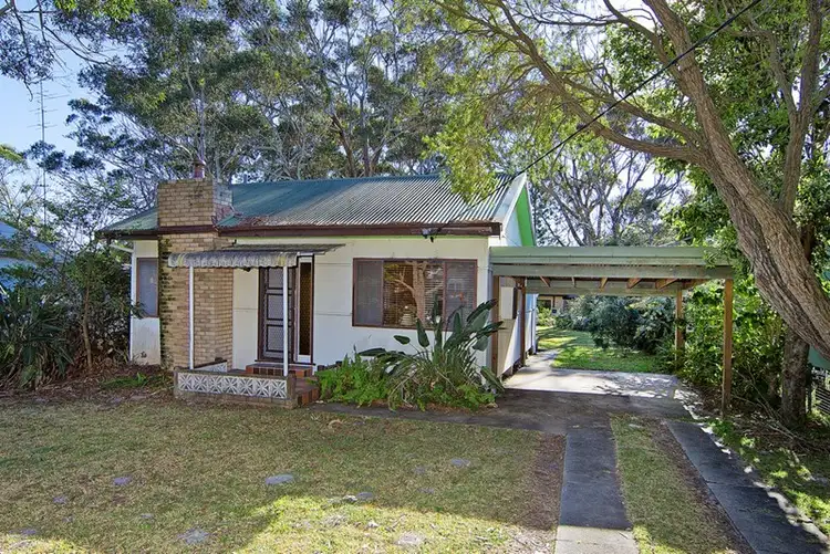 18 Patstone Street, Bateau Bay NSW 2261