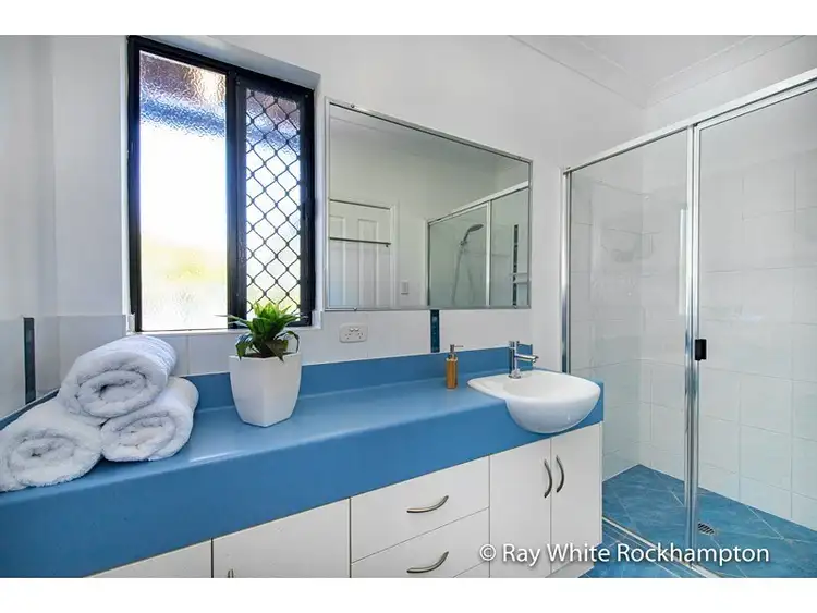 Seventh view of Homely house listing, 2 Foale Court, Kawana QLD 4701