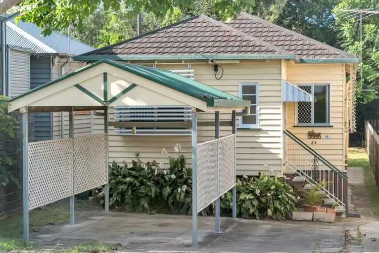 33 Farm Street, Newmarket QLD 4051